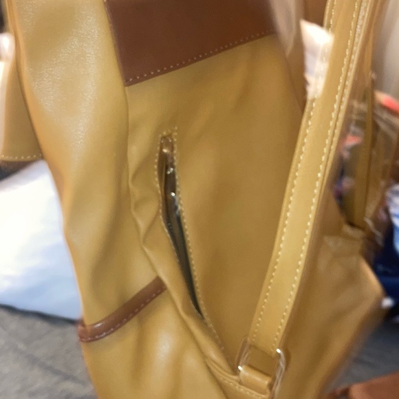 Backpack not sure of the brand name on this bag. - Picture 3 of 3